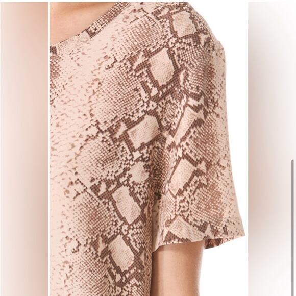 NWT Equipment 100% silk Python Riley Tee in Nude xsmall - Picture 4 of 16